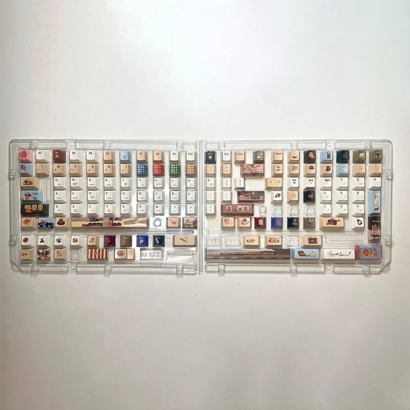Teclado Retrô 135 Teclas 🎮⌨️