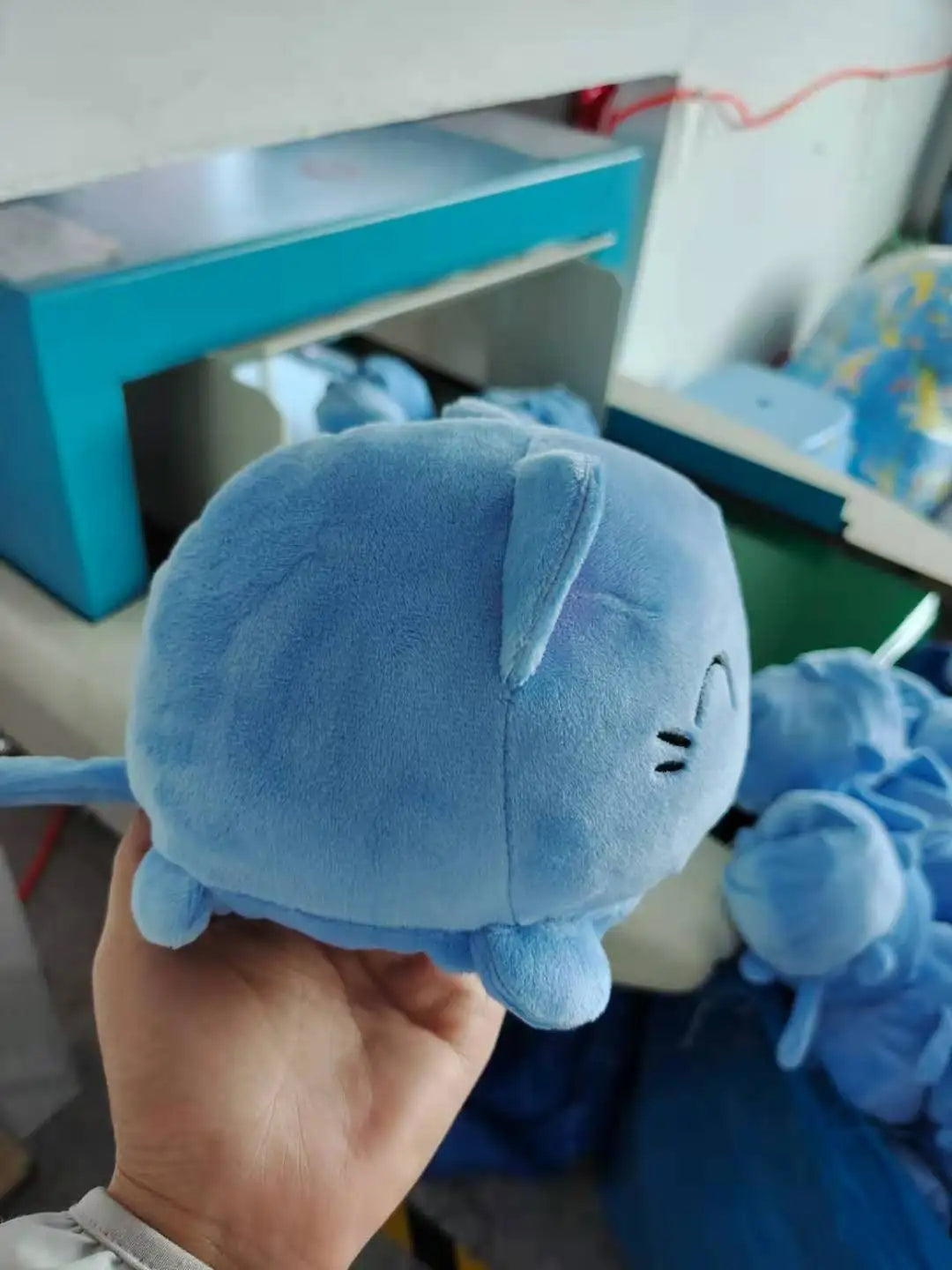 Boneco de Pelúcia Reversível 3 em 1 🐱🐢🦄